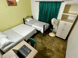 Habitación doble privada a 5 min del mar