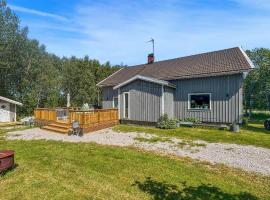 Nice Home In Strömstad With Wifi, hotel v destinaci Strömstad