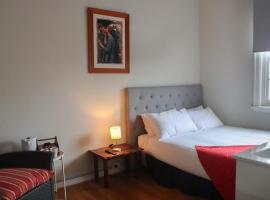 Tates Hotel Windsor, hotel v destinaci Windsor