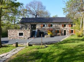 Chambre d'hôtes aux Pays des Sucs, hotel u gradu 'Saint-Hostien'