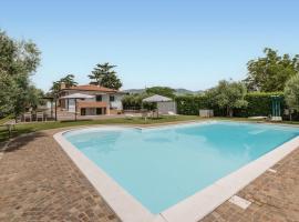 Lovely Home In Velletri With Wifi, hotel v destinaci Velletri