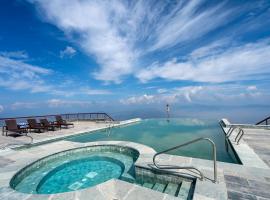 Chandragiri Hills Resort Kathmandu-Luxury in the Clouds, hotel u gradu Thānkot