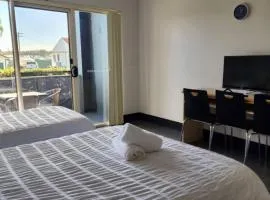Jopen Motel Unit 3