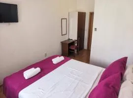 Omir Bed & Breakfast