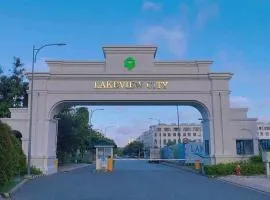 Lakeview City & The Global City Homestay