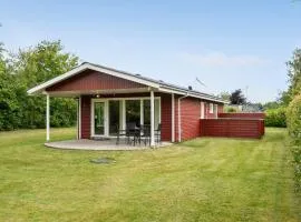 Pet Friendly Home In Tarm With Wifi