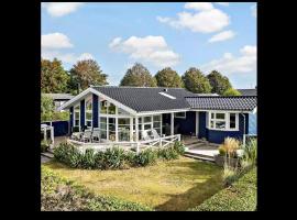 Family House Near Beach And Coastal Nature, Hotel in Karrebæksminde