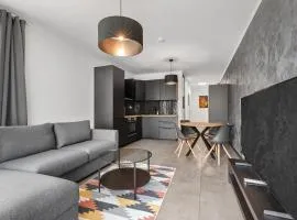 LAM Felidae - AC - Balcony