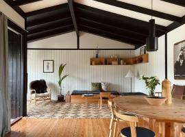 Peace At Lammefjorden In Bright 70S Cottage, hótel í Grevinge