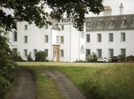 Islay House, hotel v destinaci Bridgend