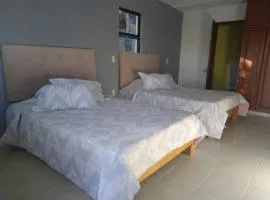 Bonanza Garden Suite s