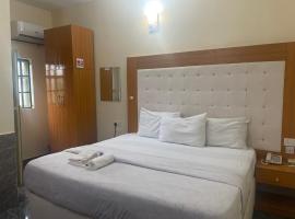 Beamgate Hotels & Apartments, Abak Rd, Uyo, hotel v Uyu