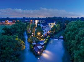 Chengdu Flowing Strings peninsula boutique hotel-Orange Guitar Museum, hotel di Chengdu