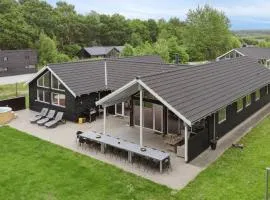 Amazing Home In Glesborg With Sauna