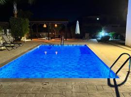 Villa Porta Aurea, Hotel in Agia Napa