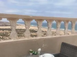 Spacious apartment with sea view