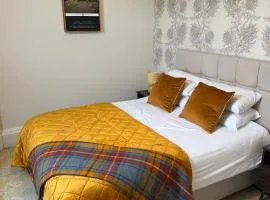 Scot Townhouse