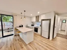 TriPoint Retreat Airport, Uni and City at Your Doorstep