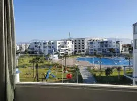 Superbe apartment en residence with pool
