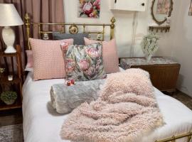 Gentle Snooze Inn, pet-friendly hotel in Britstown
