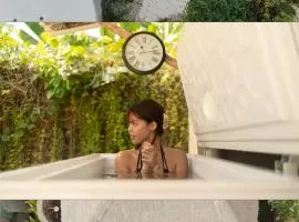 Flow - Temple of Health - Ayurvedic Cafe, Steam Room & Ice Plunge Gili Air