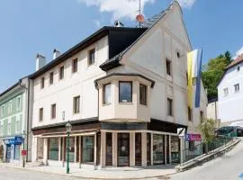 MiniZell - Small Cosy Central