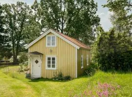 Renovated Cottage By Lake Rydbos