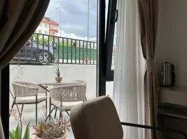 THE DECK OTEL