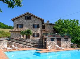 Stunning Apartment In Montemonaco, hotel v destinaci Montemonaco