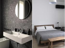 whiterooms, hotel v destinaci Cesena