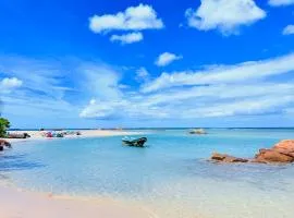 Lima Blue Private Beach Apartment