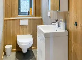 3 Bedroom Amazing Home In Åfarnes