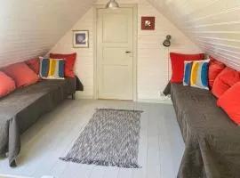 5 Bedroom Awesome Home In Simrishamn