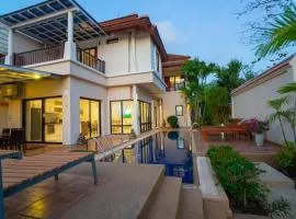 Laguna Luxure Private Pool Villa