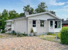 3 Bedroom Gorgeous Home In Anderstorp, hotel v destinaci Anderstorp