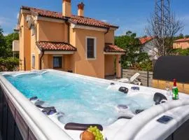 House Luka by Villas Guide