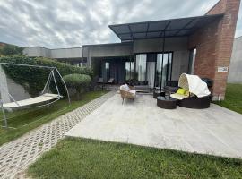 Ambassadori Kachreti Villa – hotel w mieście Kachretʼi