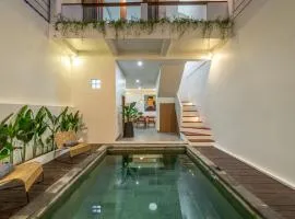 Swim, Lounge, Repeat - Huge Pool in a Stylish New Villa