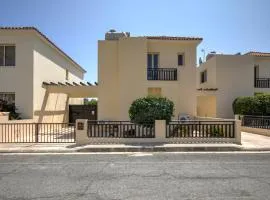 Seaview Villa in Peyia | Private pool & jacuzzi by VICHY Holidays