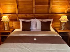 eM eR GLAMPING & VILLAS, glamping em Bedugul