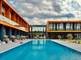 Hotel Bonifacio SPA&SPORT Resort – hotel w mieście Sochocin
