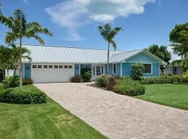 Stunning Golf Course Villa with Pool