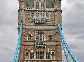 ejhon – hotel w mieście Mule