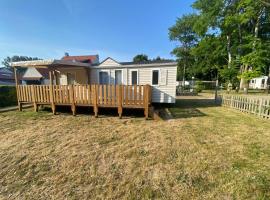 Mobil-Home à Camiers dans un camping 3 étoiles, ξενοδοχείο σε Camiers