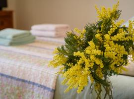 Boulevard du Soleil, hotel v destinaci Bormes-les-Mimosas