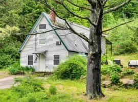 10 Mi to Newfoundland Lake Updated Forest Retreat