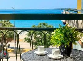 Stanze sul Mare B&B and Apartment