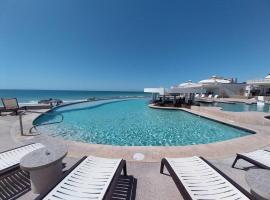 Beachfront Las Palmas D502, hotelli kohteessa Puerto Peñasco