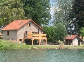 La Chênaie - Vue imprenable, pêche & grands événements, hotel di Roye