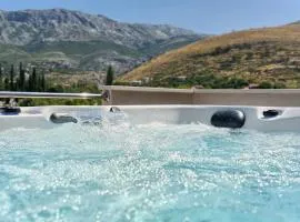 Relax penthouse private jacuzzi Split area